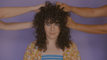 Presentamos nuestra primera campaña "Made with love by curly hair people for curly hair people."